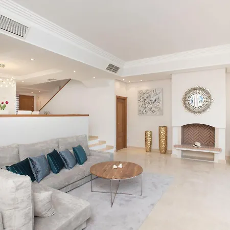 בית נופש Perla Blanca By Interhome *